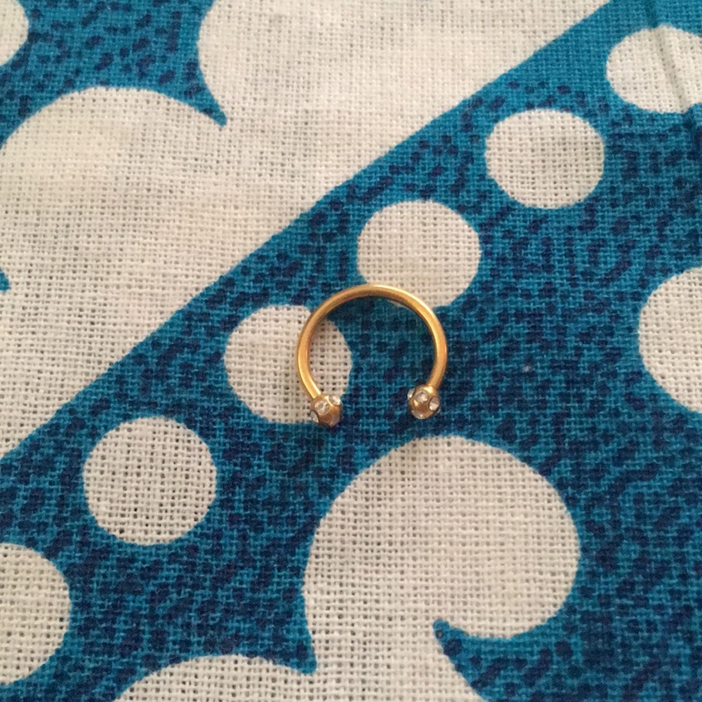 Gold 16G Medium Septum Ring